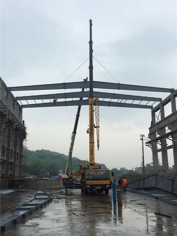 鋼結(jié)構(gòu)